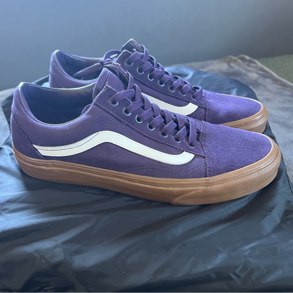 VANS *rare* size 9